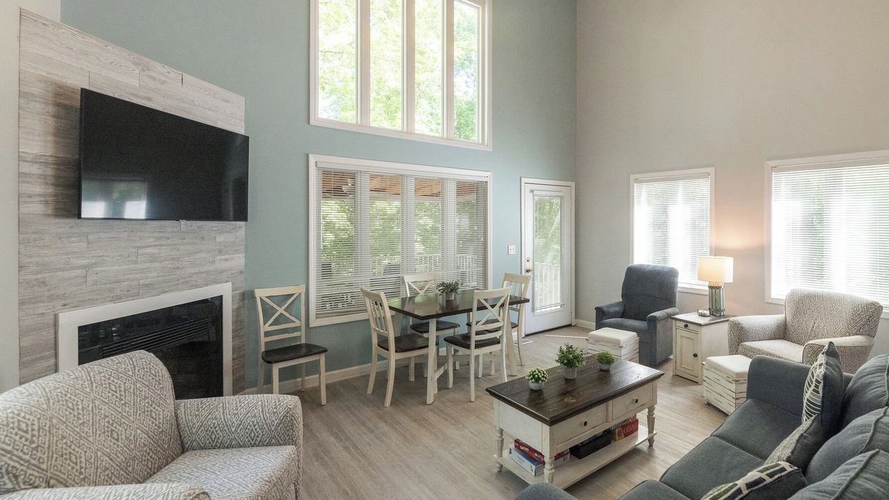 Photo of Livingroom in Grand Rivers