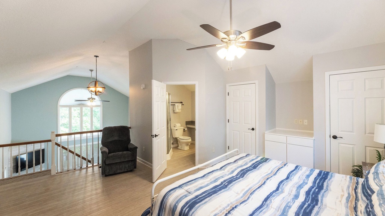 Photo of Bedroom in Grand Rivers
