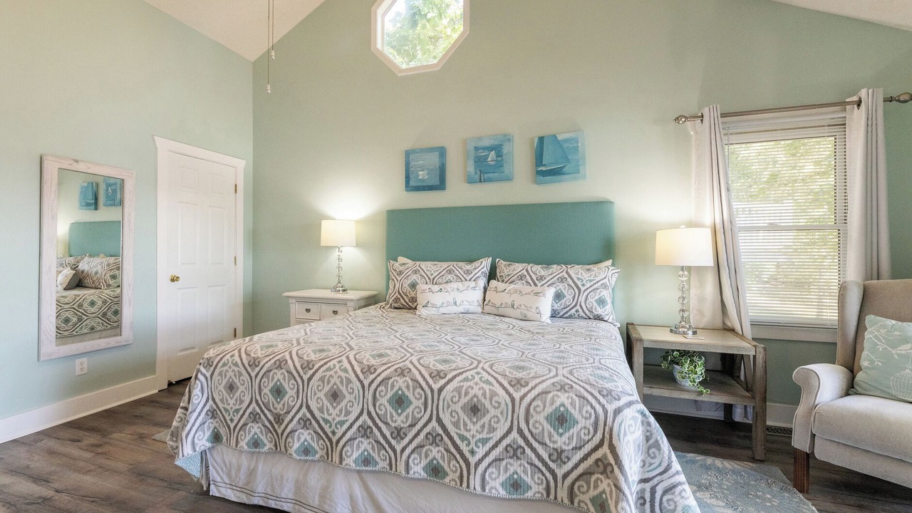 Photo of Bedroom in Grand Rivers