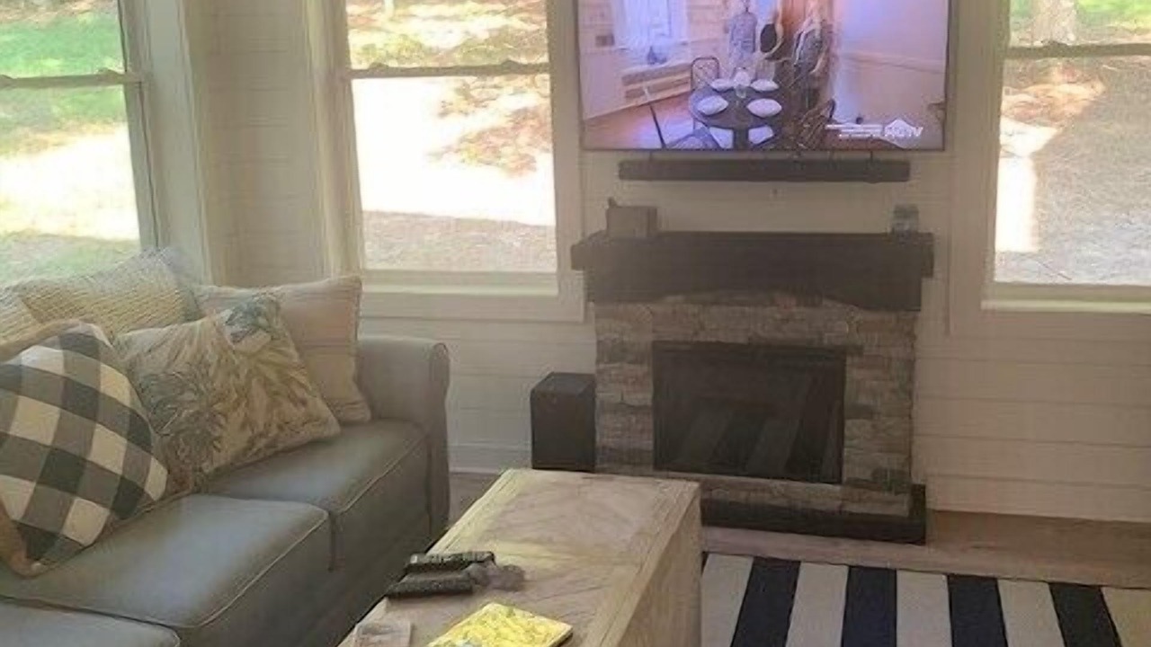 Photo of Livingroom in Grand Rivers