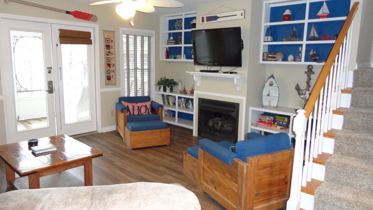 Photo of Livingroom in Grand Rivers