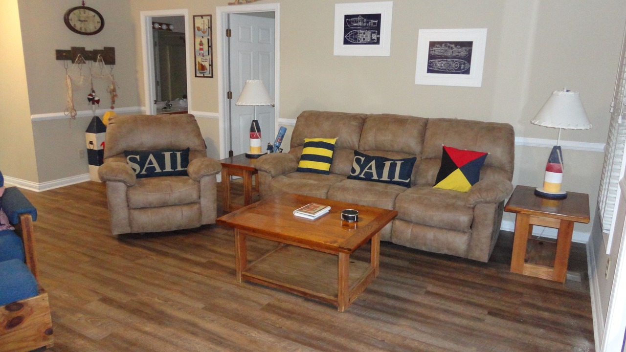 Photo of Livingroom in Grand Rivers