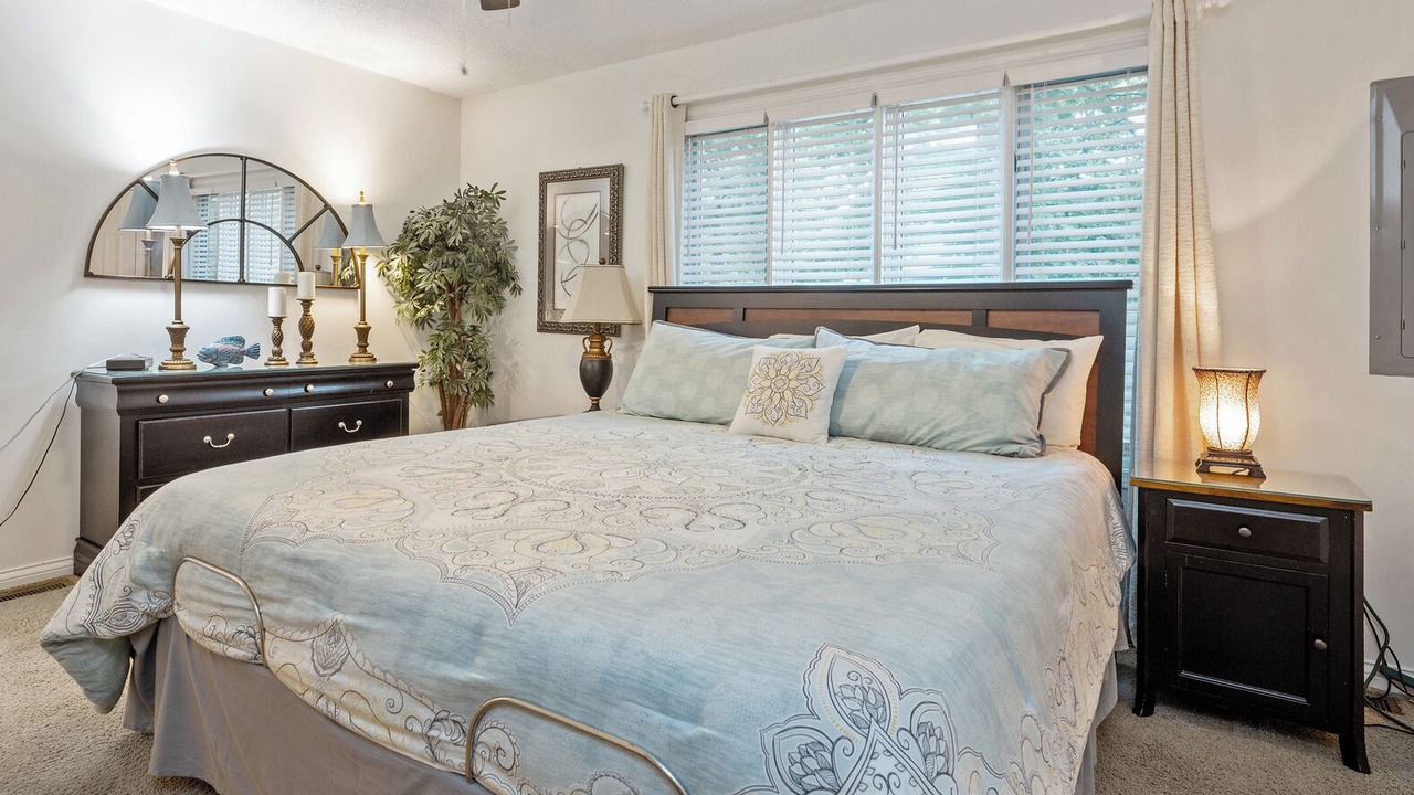 Photo of Bedroom in Grand Rivers