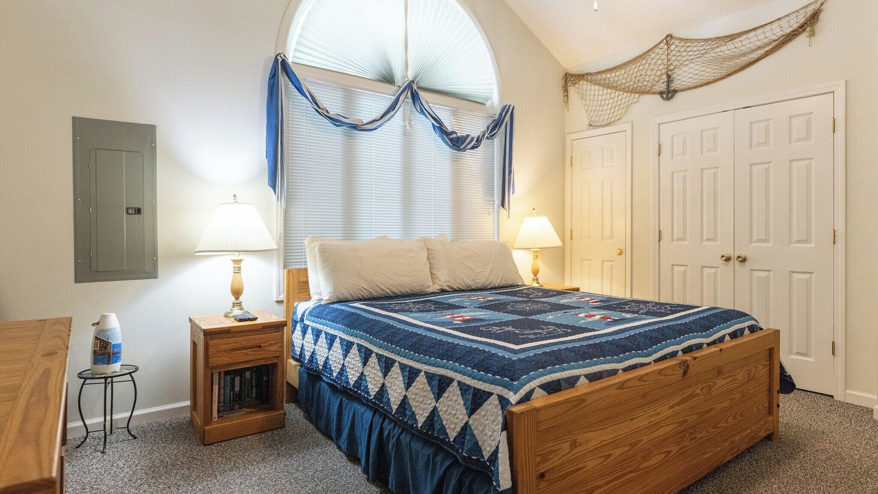 Photo of Bedroom in Grand Rivers