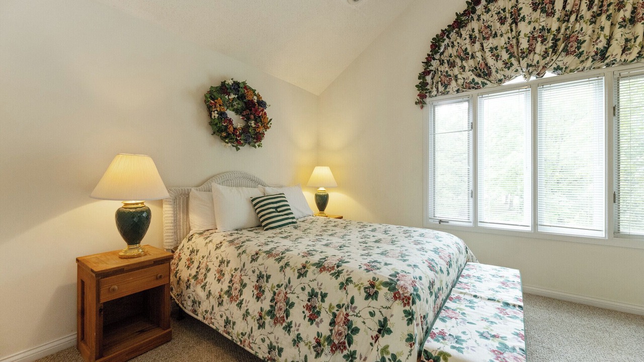 Photo of Bedroom in Grand Rivers