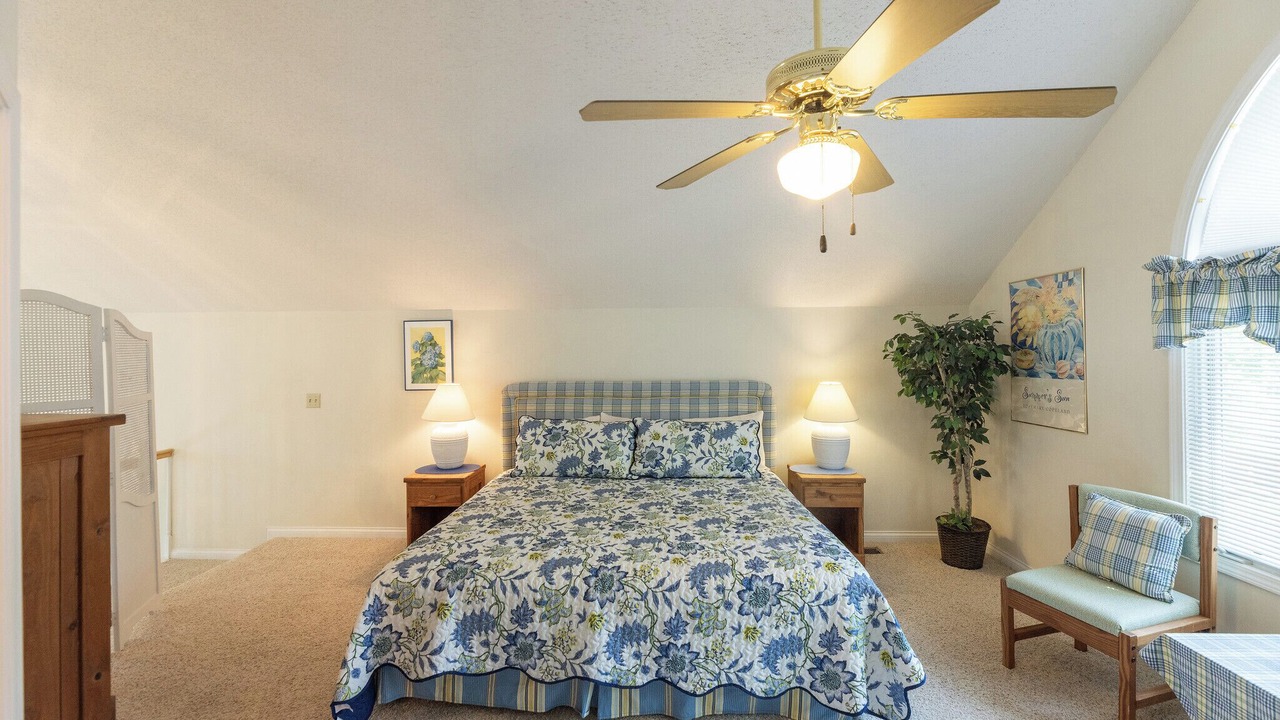 Photo of Bedroom in Grand Rivers
