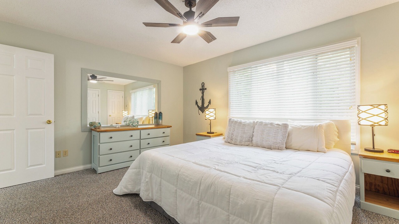 Photo of Bedroom in Grand Rivers