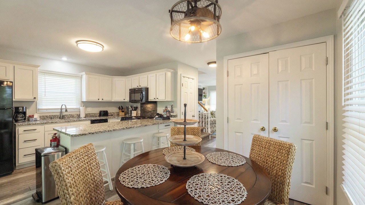 Photo of Others in Grand Rivers