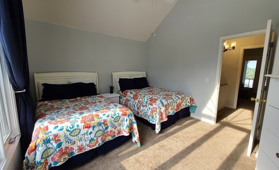 Photo of Bedroom in Grand Rivers