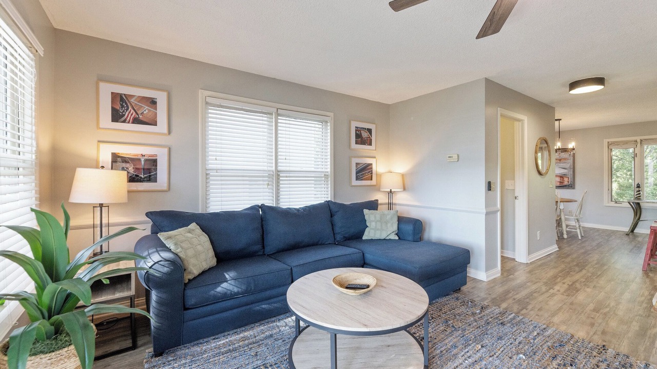 Photo of Livingroom in Grand Rivers