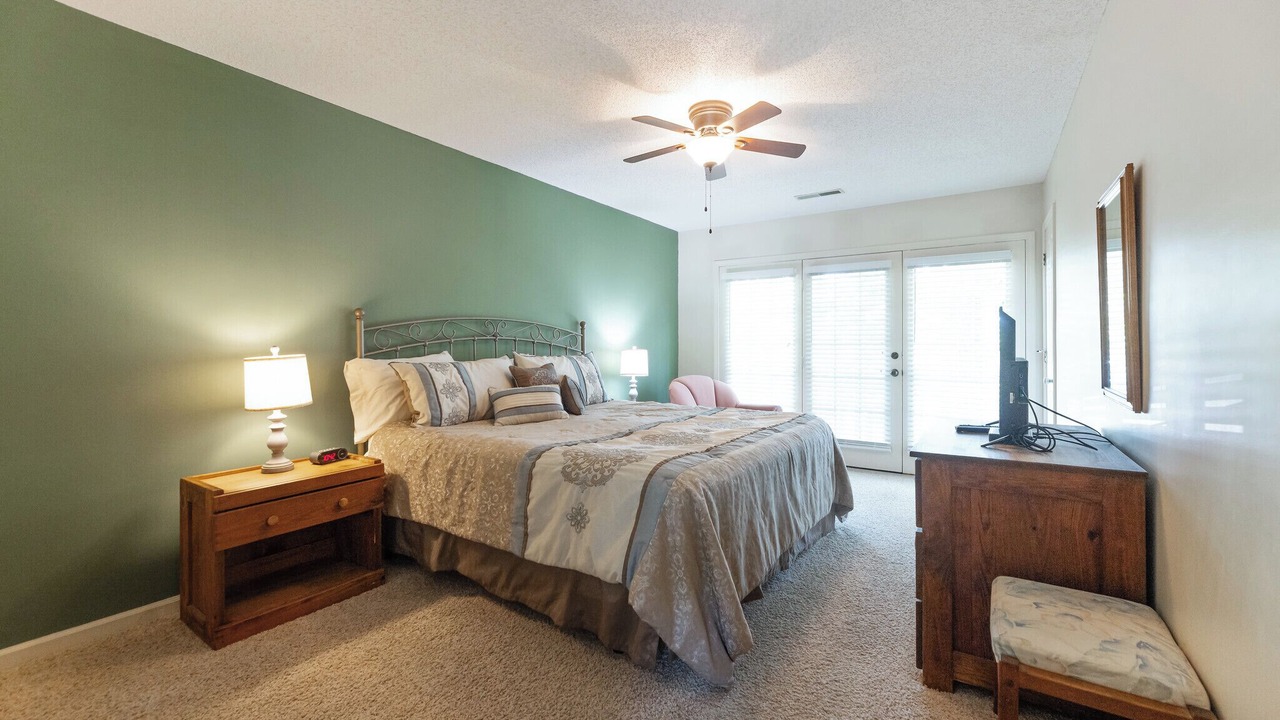 Photo of Bedroom in Grand Rivers
