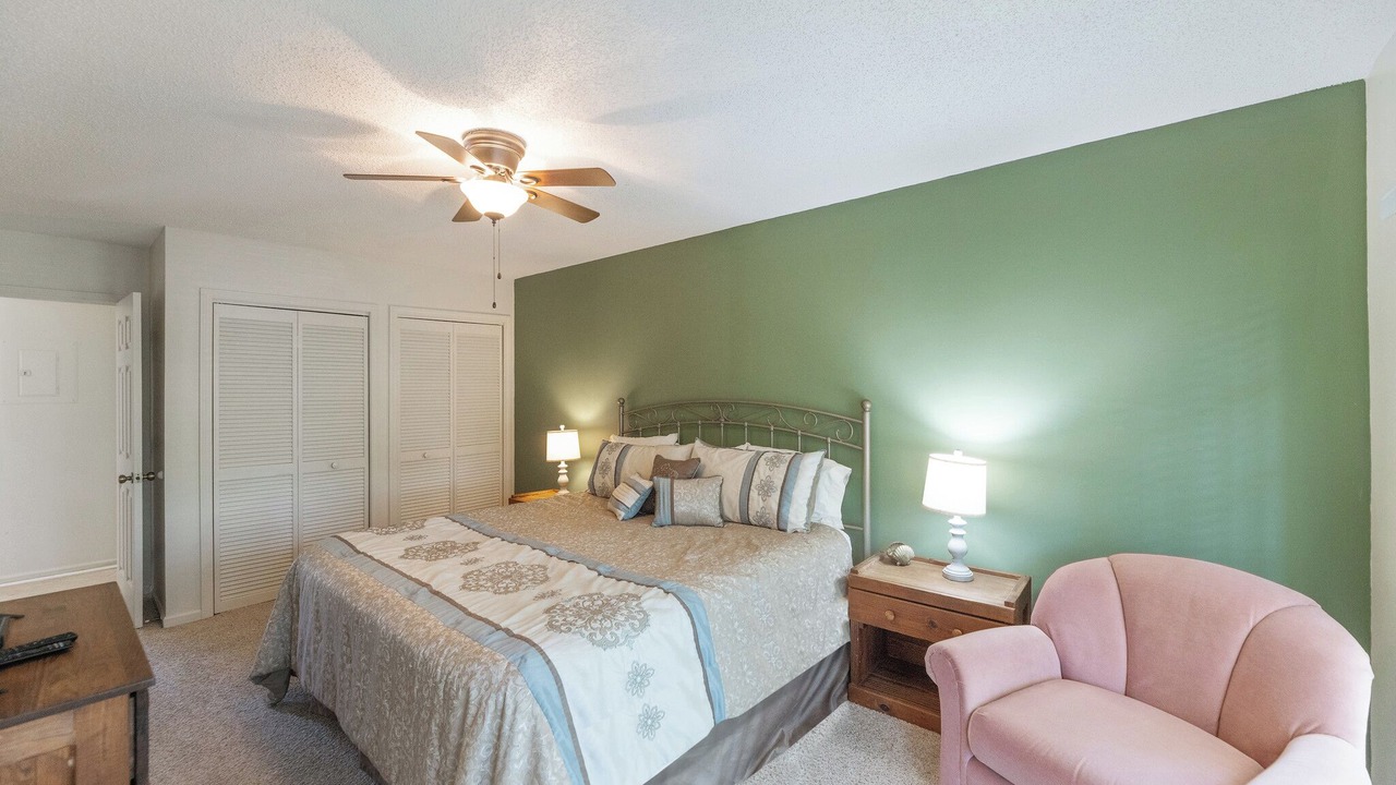 Photo of Bedroom in Grand Rivers