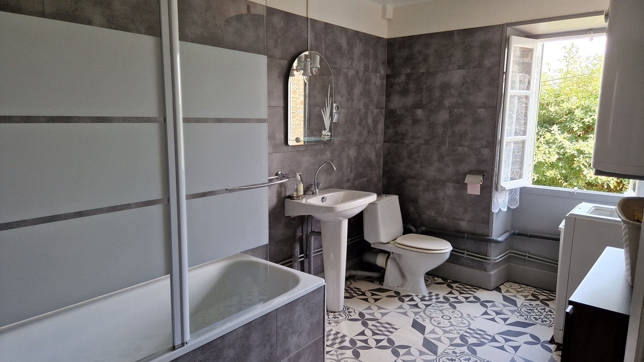 Photo of Bathroom in Saint-Frion