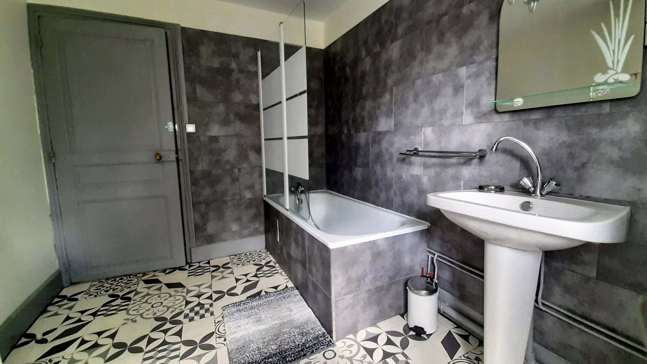 Photo of Bathroom in Saint-Frion