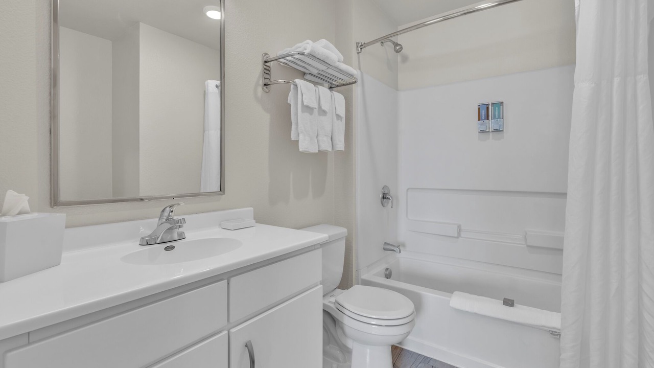 Photo of Bathroom in Far North Central