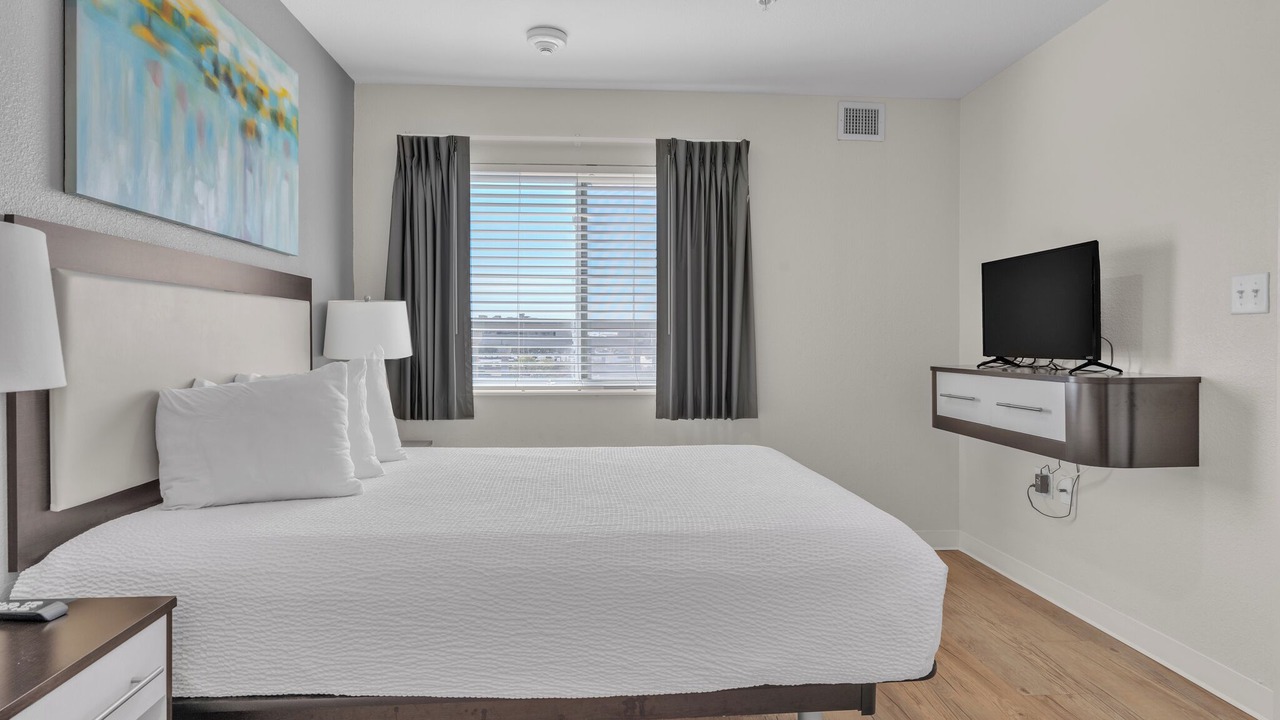 Photo of Bedroom in Far North Central
