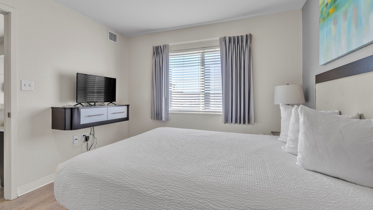 Photo of Bedroom in Far North Central