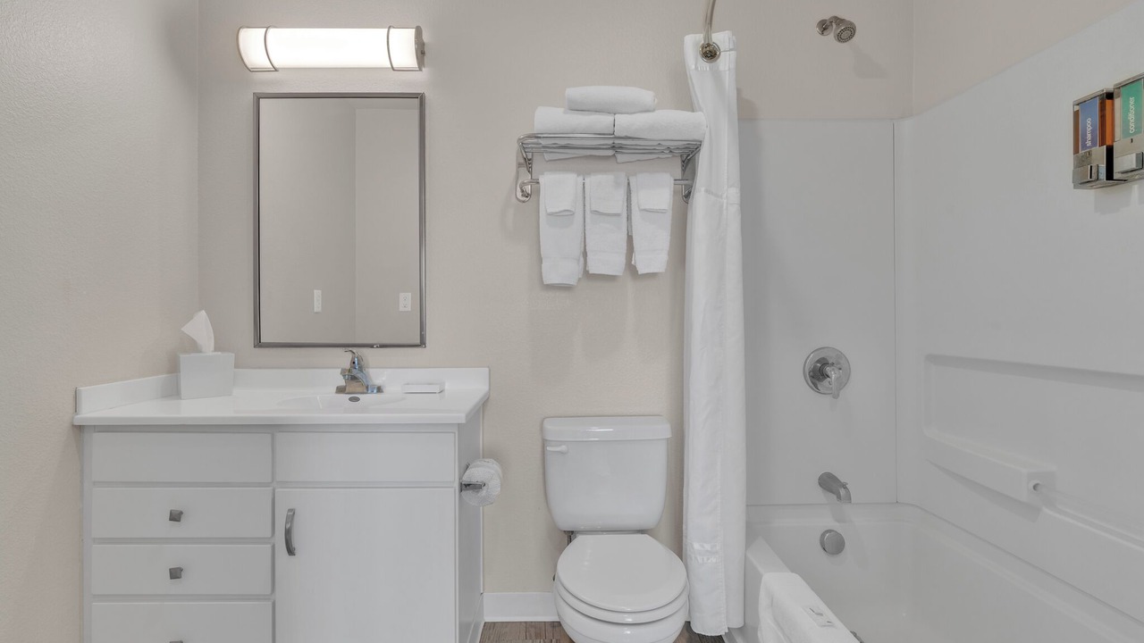 Photo of Bathroom in Far North Central