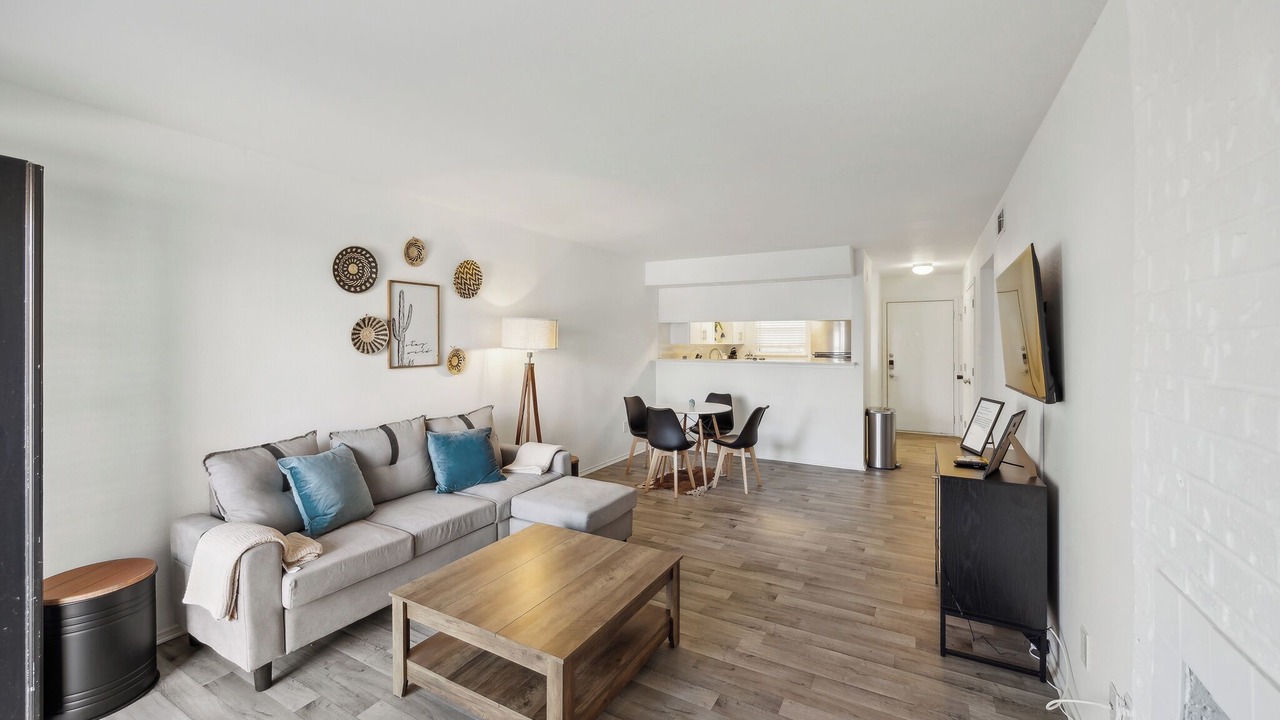 Photo of Livingroom in North Arlington
