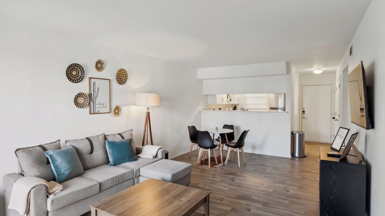 Photo of Livingroom in North Arlington