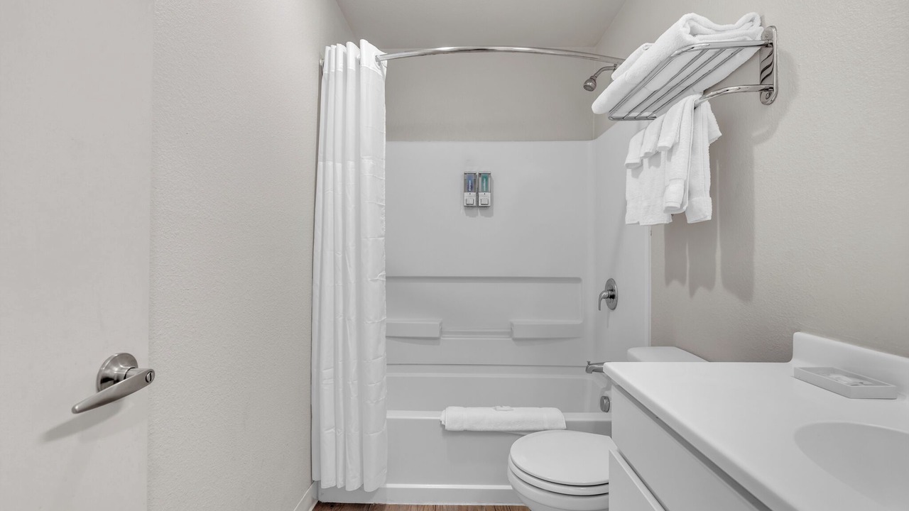 Photo of Bathroom in Far North Central