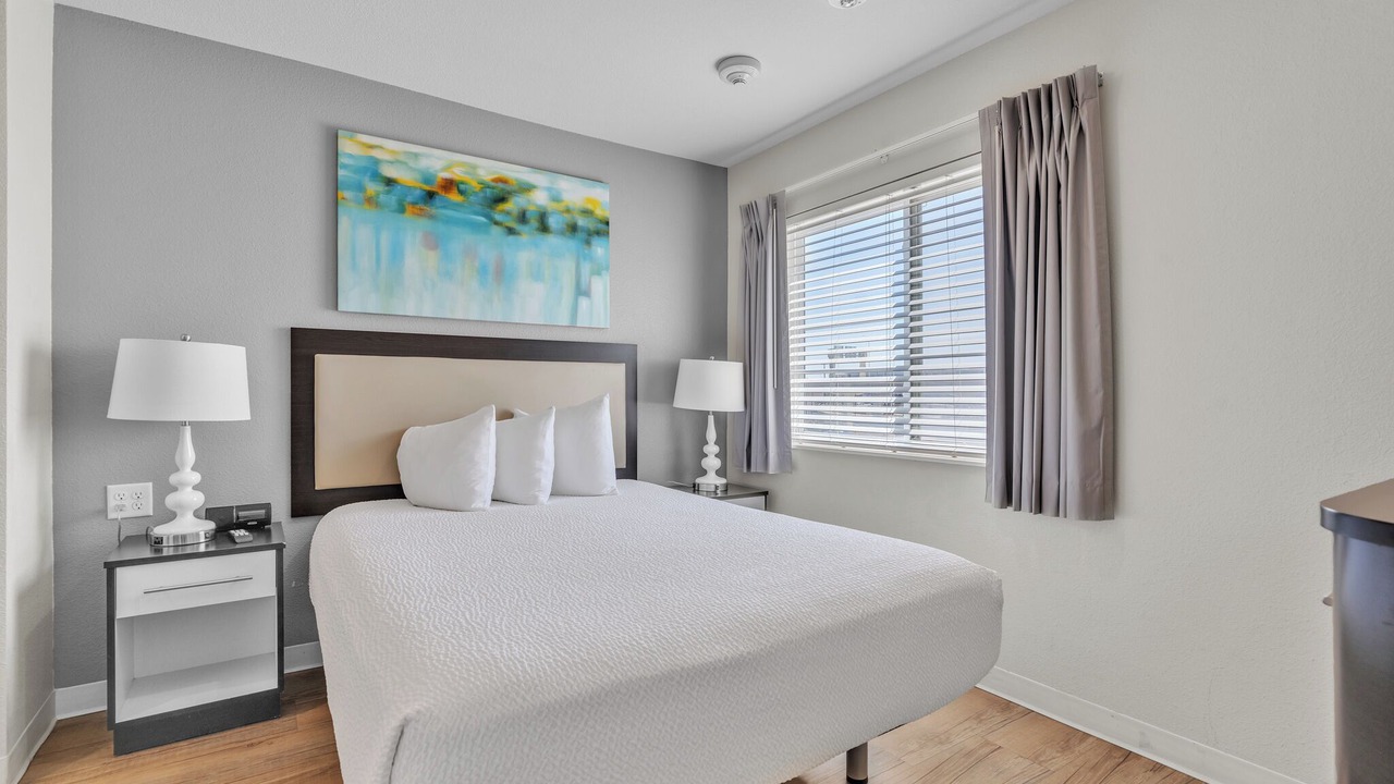 Photo of Bedroom in Far North Central