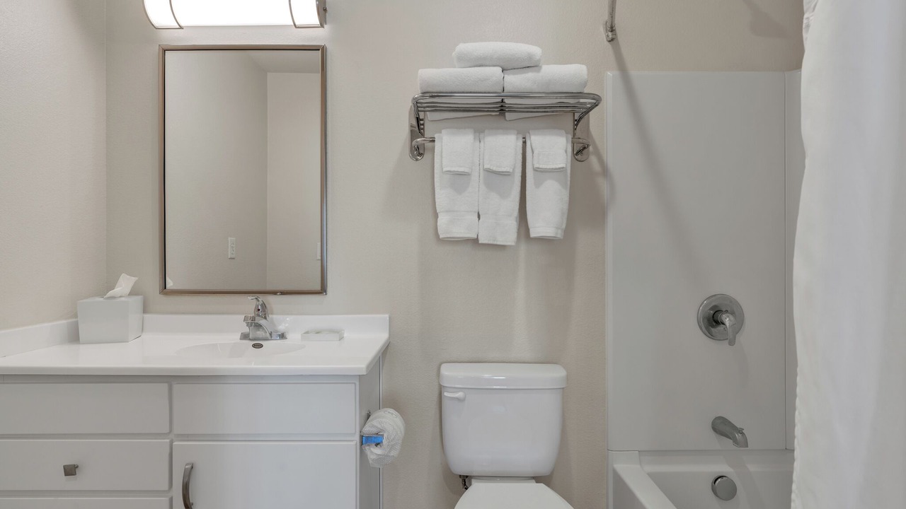 Photo of Bathroom in Far North Central