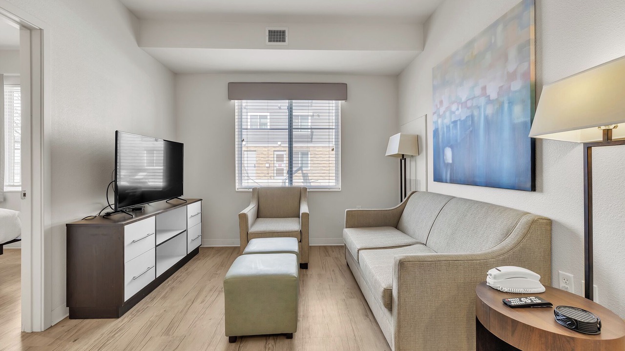 Photo of Livingroom in Far North Central