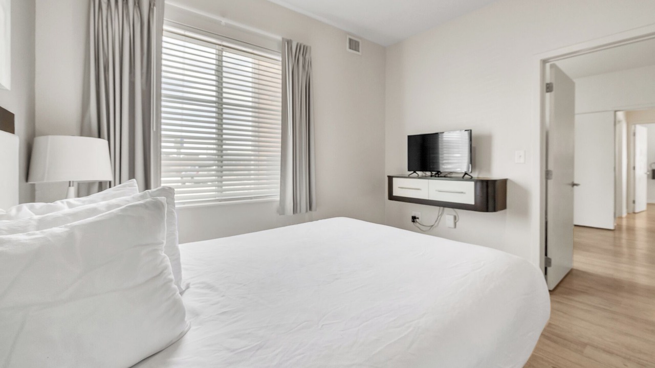 Photo of Bedroom in Far North Central