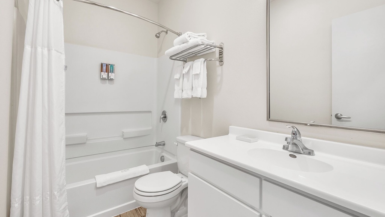 Photo of Bathroom in Far North Central