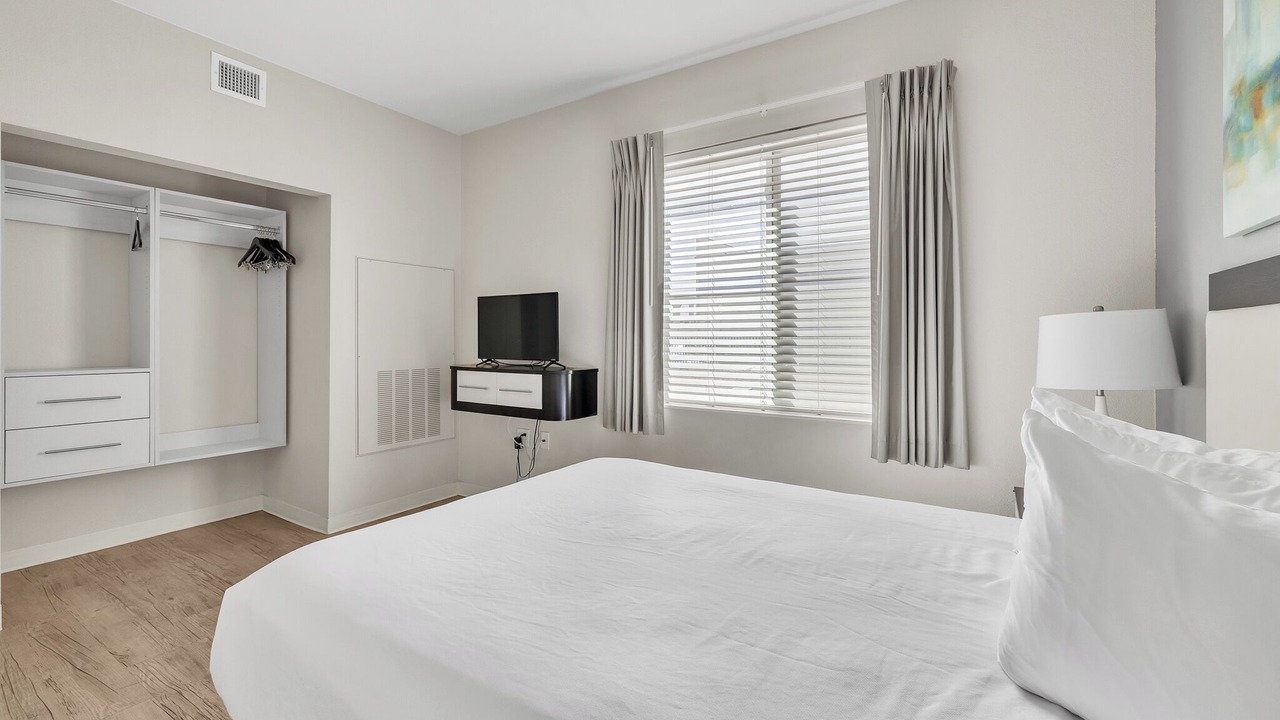 Photo of Bedroom in Far North Central