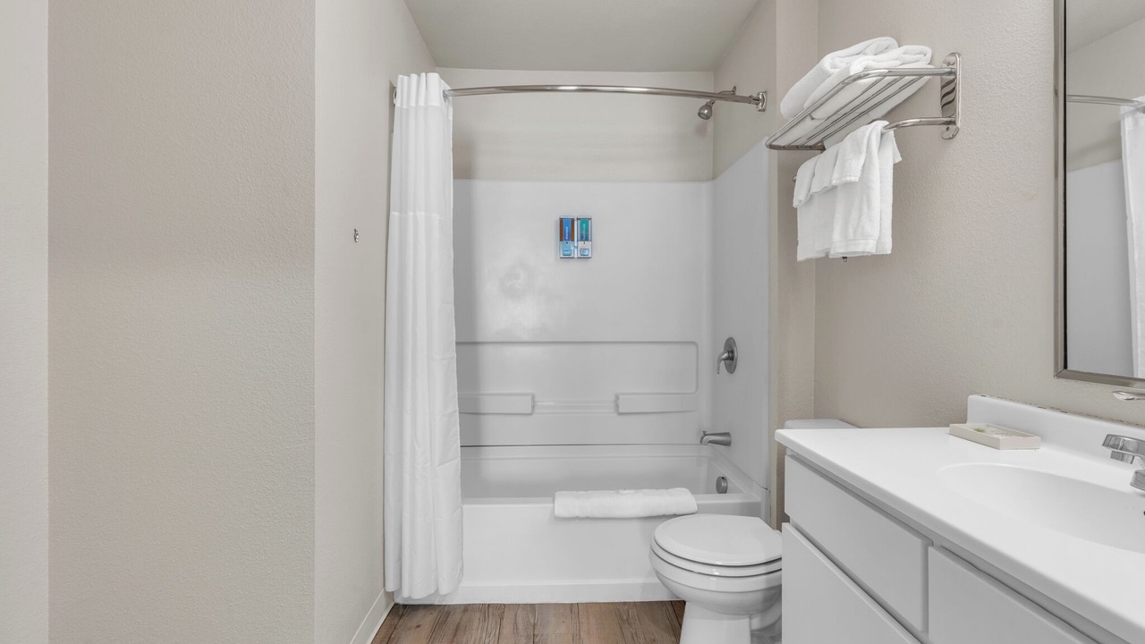 Photo of Bathroom in Far North Central