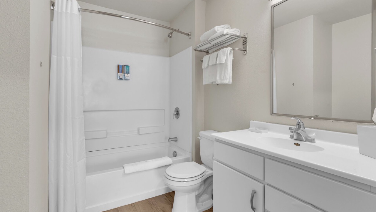 Photo of Bathroom in Far North Central
