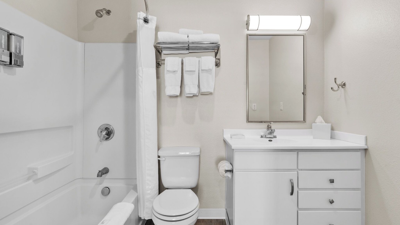 Photo of Bathroom in Far North Central