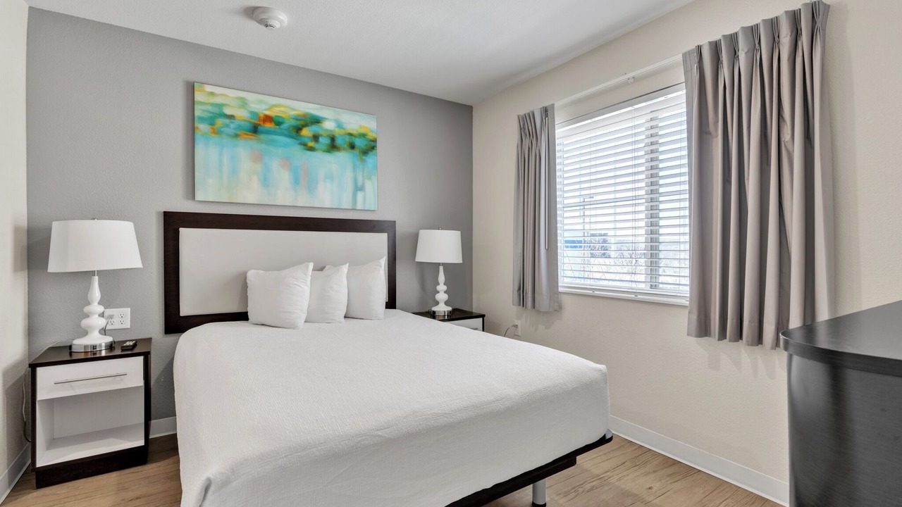 Photo of Bedroom in Far North Central