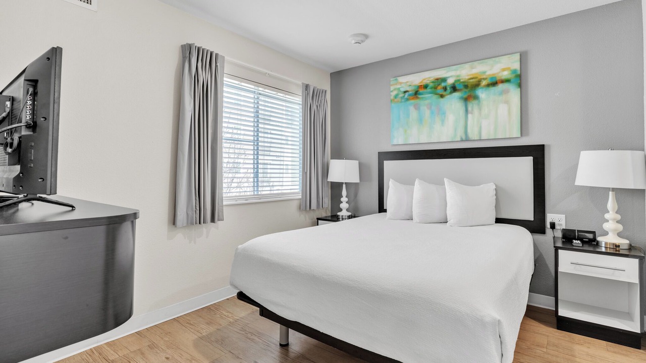 Photo of Bedroom in Far North Central