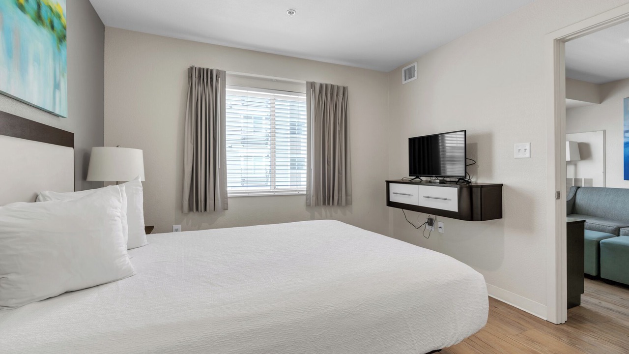 Photo of Bedroom in Far North Central