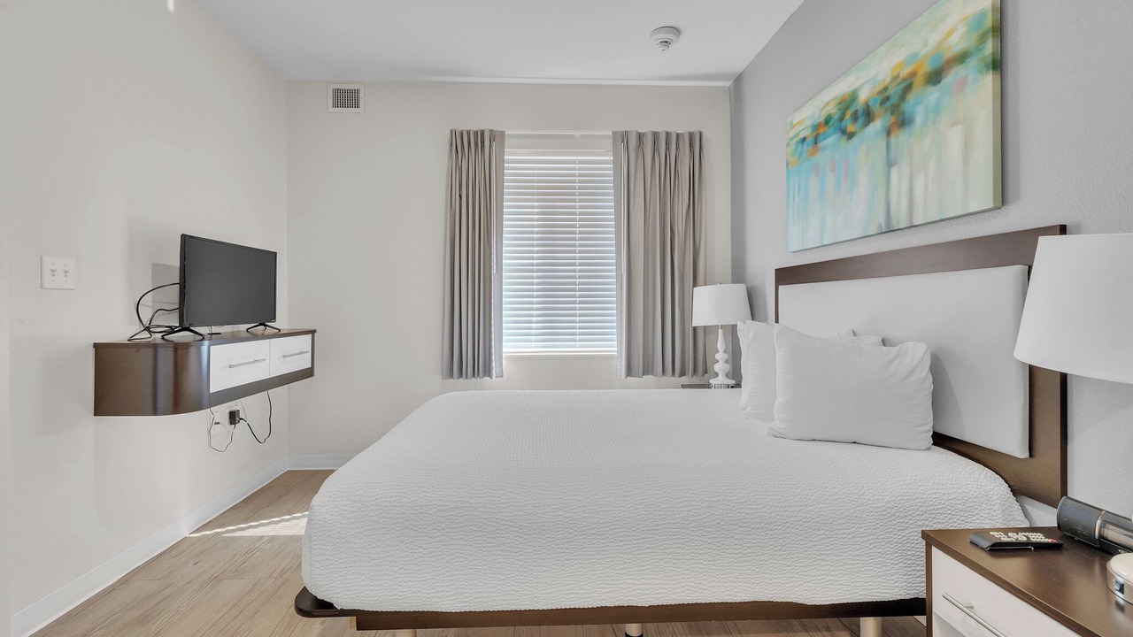 Photo of Bedroom in Far North Central