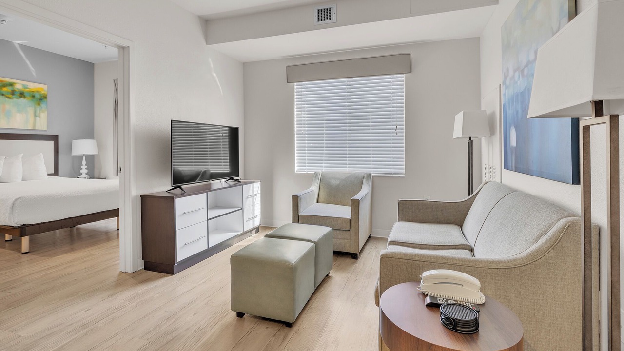 Photo of Livingroom in Far North Central