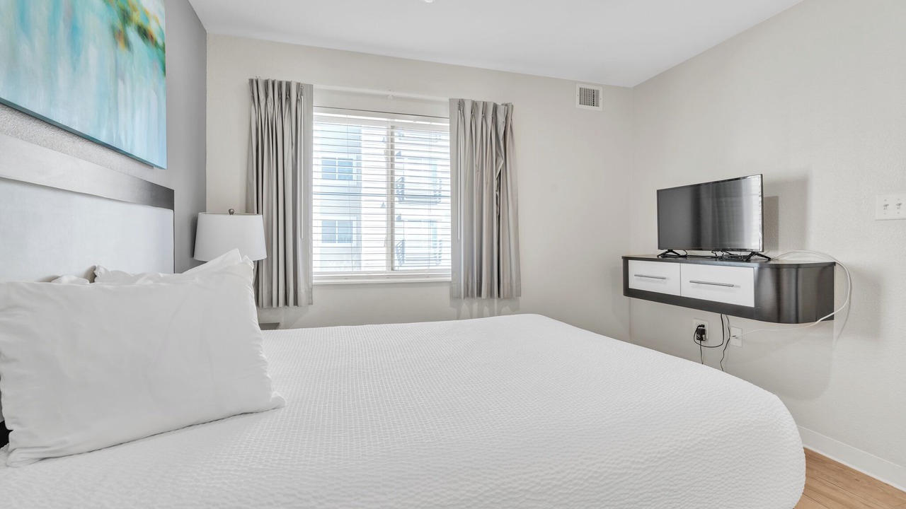 Photo of Bedroom in Far North Central