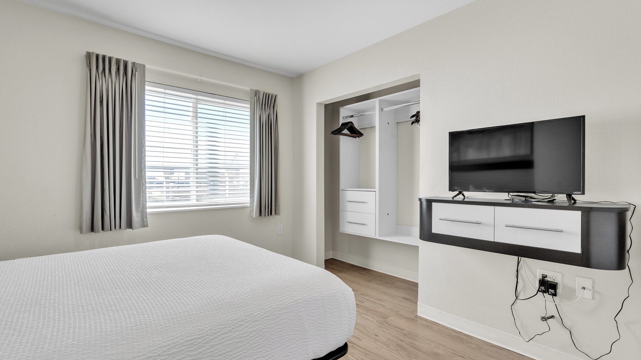 Photo of Bedroom in Far North Central
