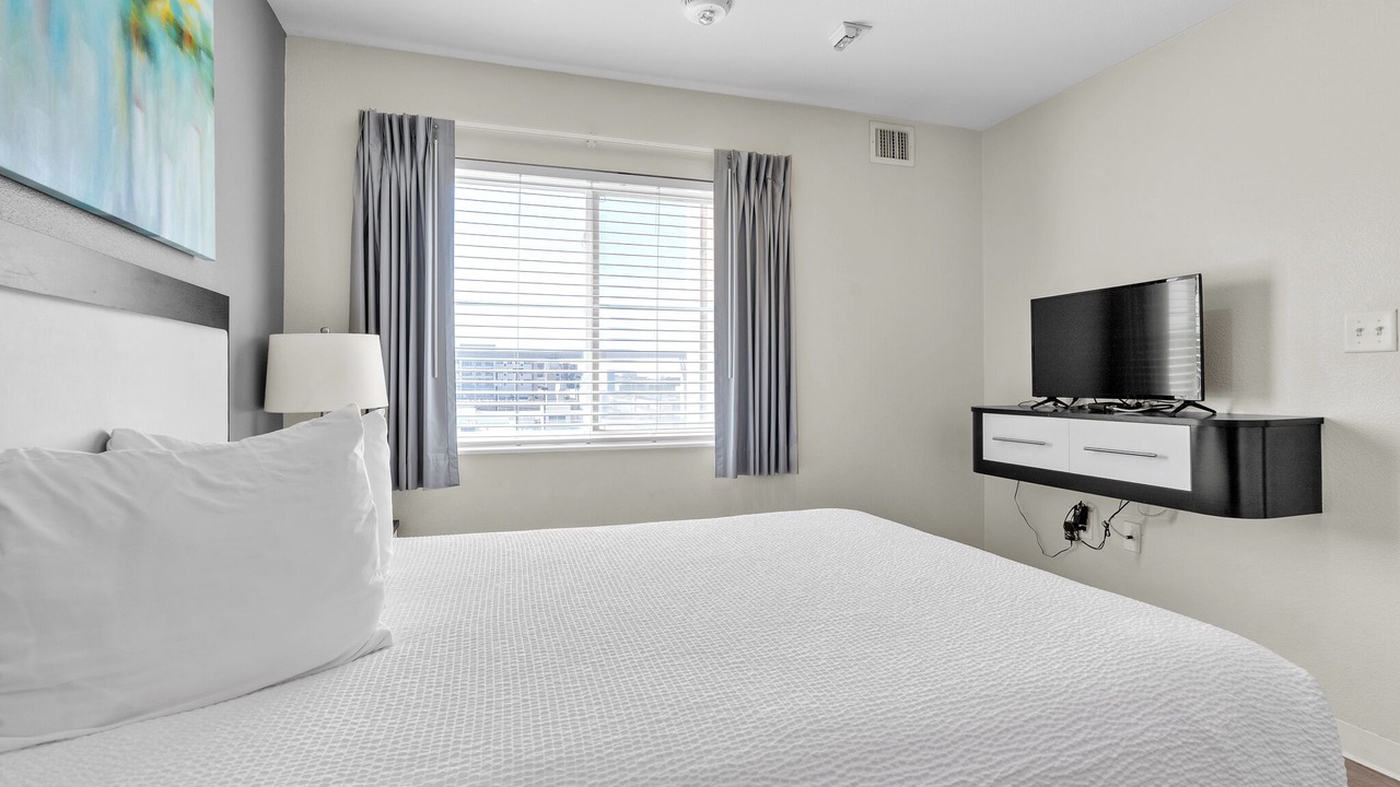 Photo of Bedroom in Far North Central