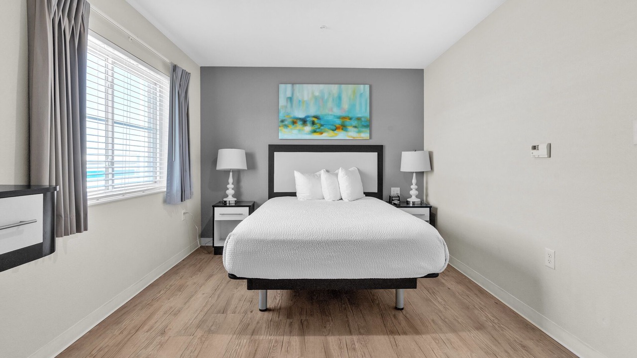 Photo of Bedroom in Far North Central