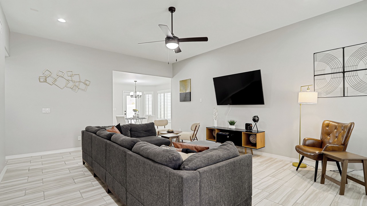 Photo of Livingroom in Biggs Field