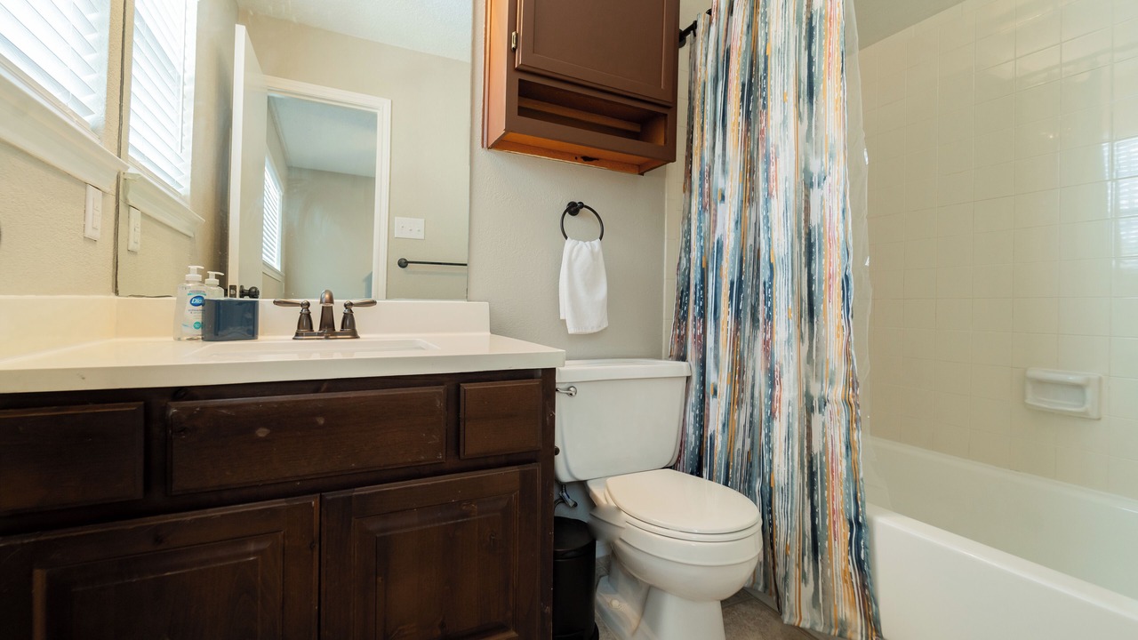 Photo of Bathroom in Tanglewood Forest