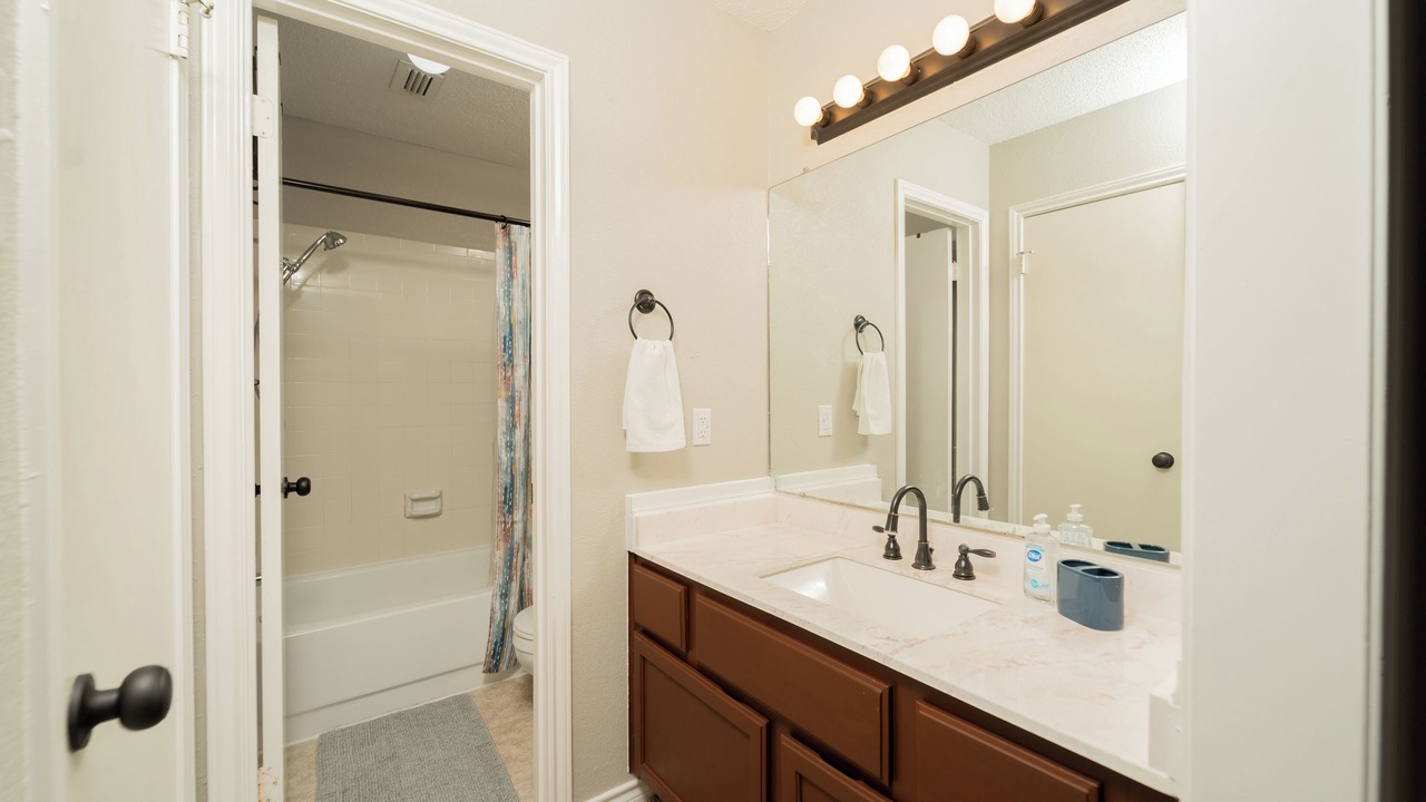 Photo of Bathroom in Tanglewood Forest