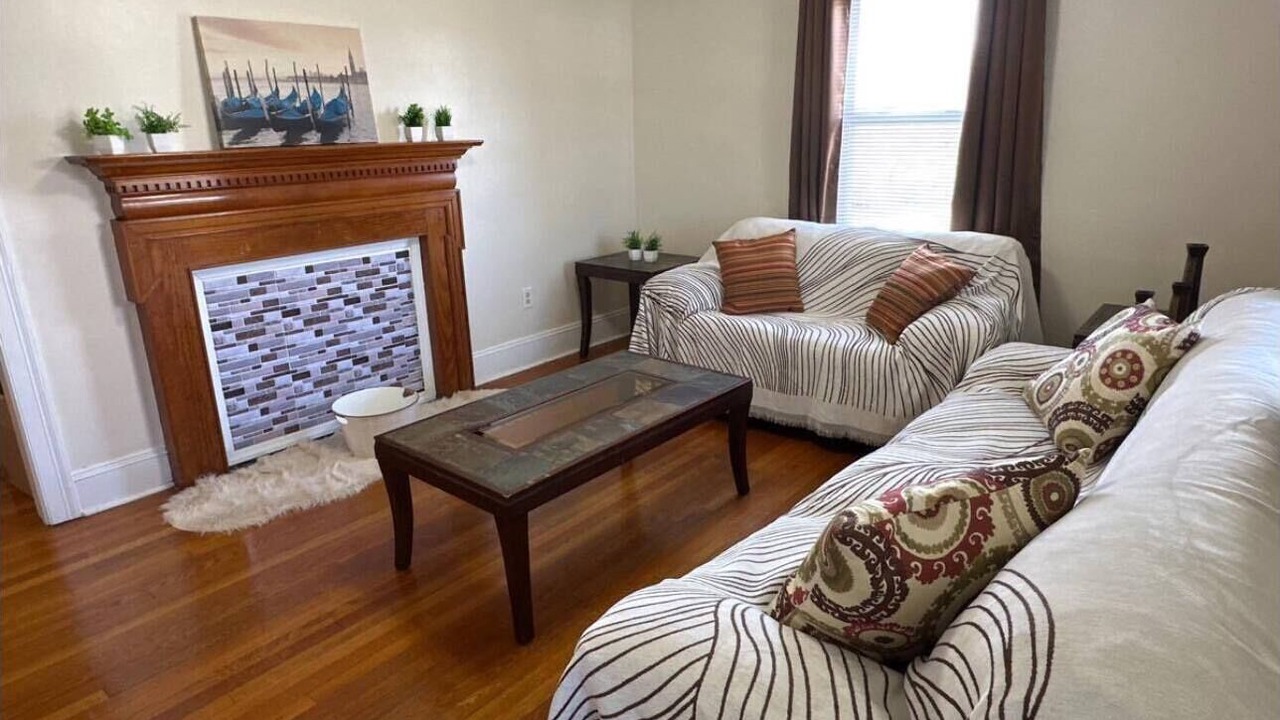 Photo of Livingroom in Martinsville