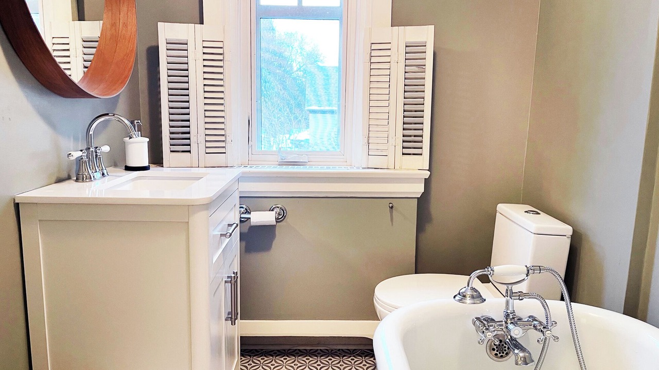 Photo of Bathroom in The Kingsway