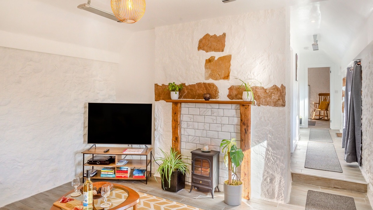 Photo of Others in Tain