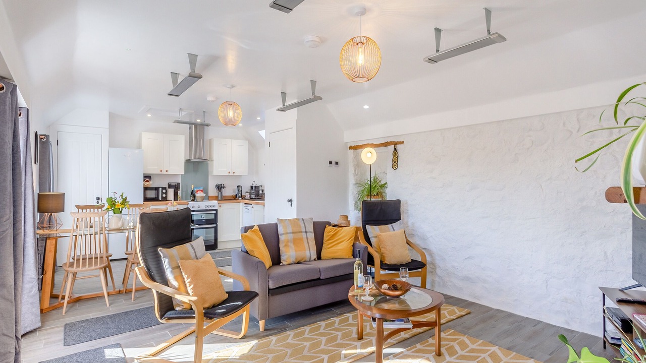 Photo of Others in Tain